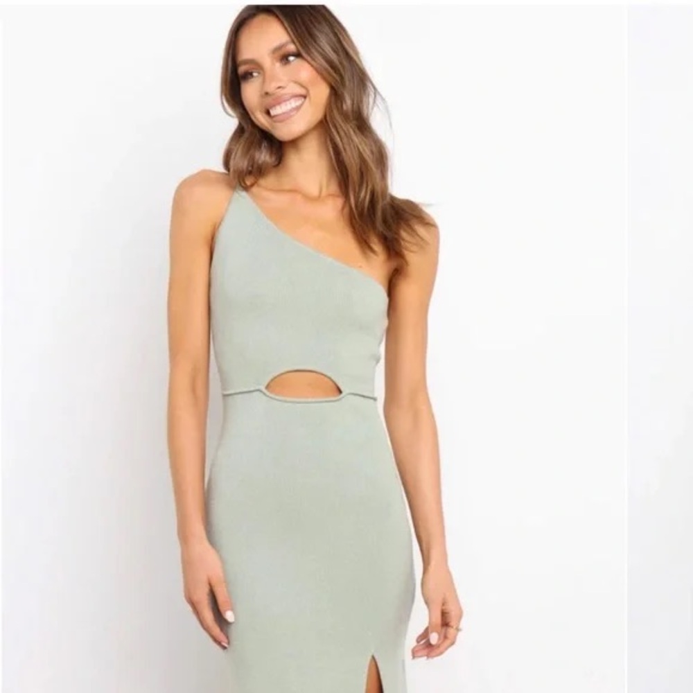 Petal + Pup Stassie Dress One-Shoulder Cutout Dress Size 2